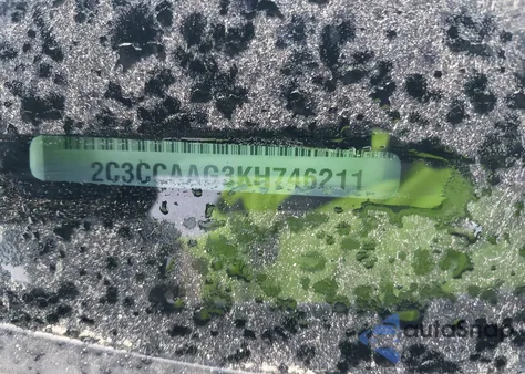 2019 Chrysler 300 Touring из США, поврежденный, VIN 2C3CCAAG3KH746211